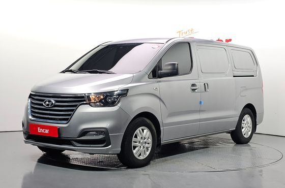 Hyundai Starex Van 3-Seater Smart — пробег 72 974 км — фото 1 из 5