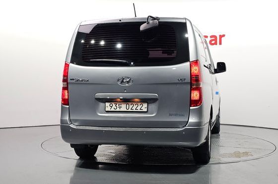 Hyundai Starex Van 3-Seater Smart — пробег 72 974 км — фото 4 из 5