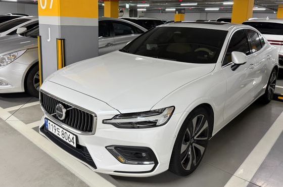 Volvo S60 B5 Ultimate Bright — пробег 70 500 км — фото 2 из 5