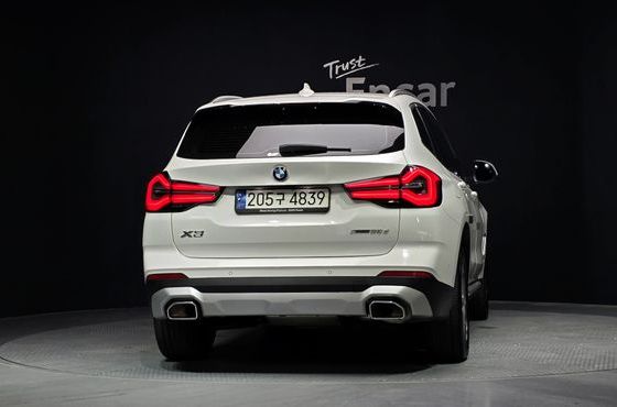 BMW X3 xDrive 20d — пробег 97 049 км — фото 4 из 5