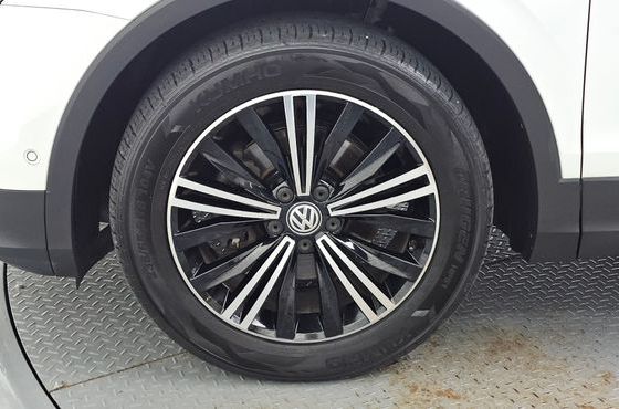 Volkswagen Tiguan 2.0 TDI Prestige — пробег 128 227 км — фото 5 из 5