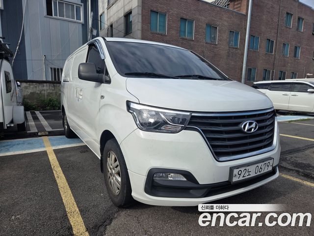 Hyundai Starex Van 3-Seater Smart — пробег 231 868 км — фото 2 из 5
