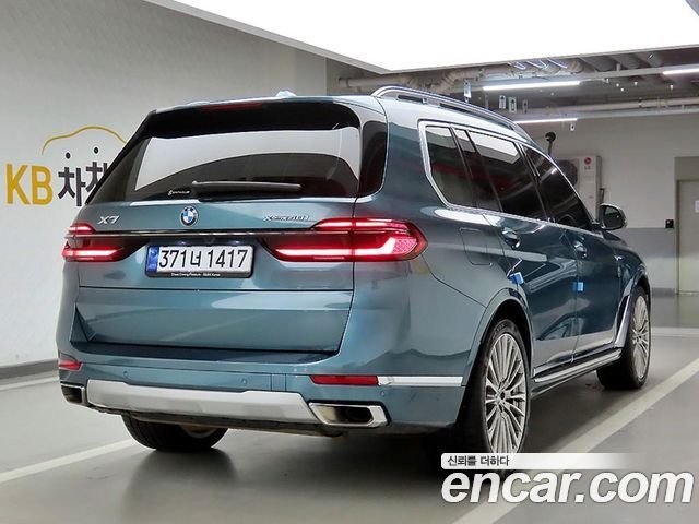 BMW X7 xDrive 40i Design Pure Excellence 7-Seater — пробег 73 487 км — фото 4 из 5