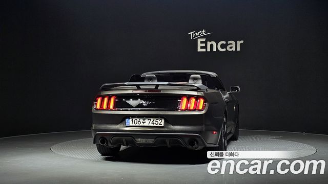 Ford Mustang Convertible — пробег 143 376 км — фото 4 из 5
