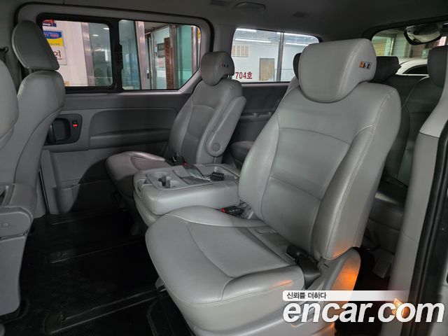 Hyundai Starex 4WD 12-Seater Wagon Smart — пробег 84 000 км — фото 5 из 5