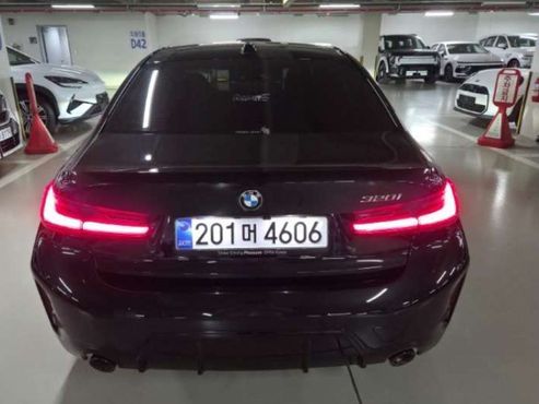 BMW 3-Series 320i M Sport — пробег 900 км — фото 4 из 5