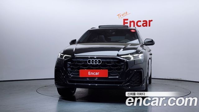 Audi Q8 55 TFSI Quattro Premium — пробег 2 182 км — фото 3 из 5