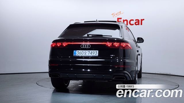 Audi Q8 55 TFSI Quattro Premium — пробег 2 182 км — фото 4 из 5