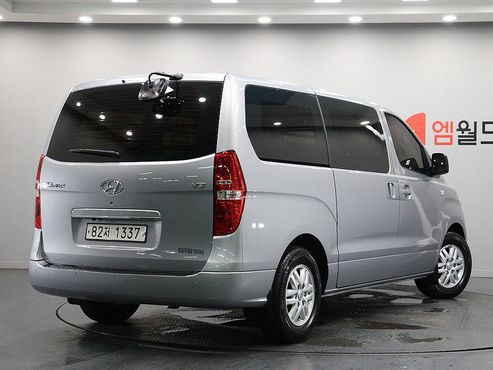 Hyundai Starex Van 3-Seater Smart — пробег 59 000 км — фото 3 из 5