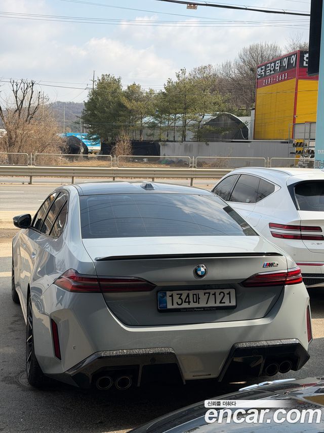 BMW M5 M5 Sedan — пробег 5 500 км — фото 1 из 5