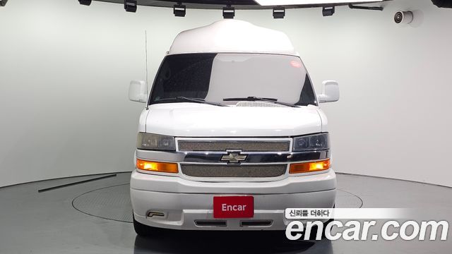 Chevrolet Express Van 6.0 — пробег 59 901 км — фото 3 из 5