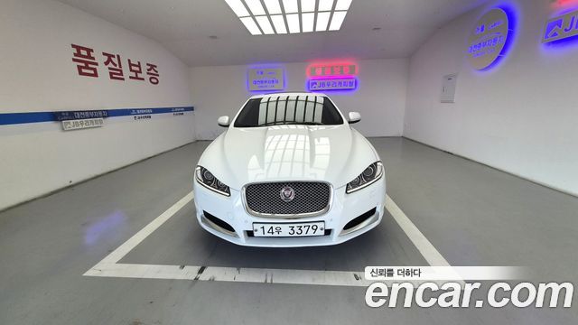Jaguar XF 2.2D Luxury X250 — пробег 114 000 км — фото 1 из 5