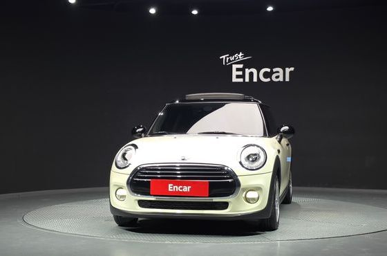 Mini Cooper Standard 3rd — пробег 65 569 км — фото 3 из 5