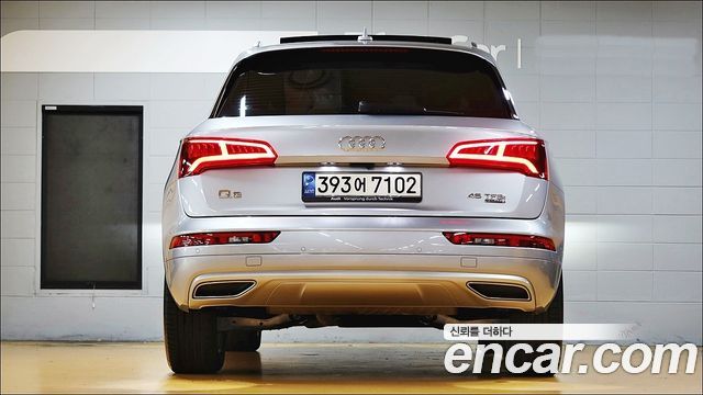 Audi Q5 45 TFSI Quattro Premium — пробег 26 182 км — фото 4 из 5