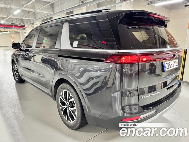 Kia Carnival 9-Seater Prestige — пробег 59 500 км — фото 2 из 5