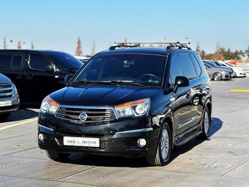 Ssangyong KORANDO 4WD LT 9-seater — пробег 100 429 км — фото 1 из 5