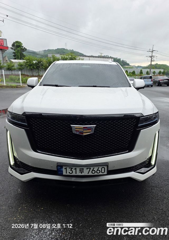 Cadillac Escalade 6.2 Sports Platinum — пробег 52 825 км — фото 1 из 5