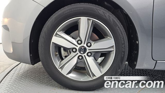Kia K3 из Кореи Encar