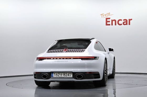 Porsche 911 Carrera 4S — пробег 50 129 км — фото 4 из 5