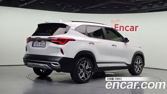 Kia Seltos из Кореи Encar