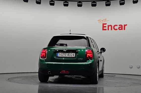 Mini Cooper 5Door HIGH 3rd — пробег 41 561 км — фото 4 из 5