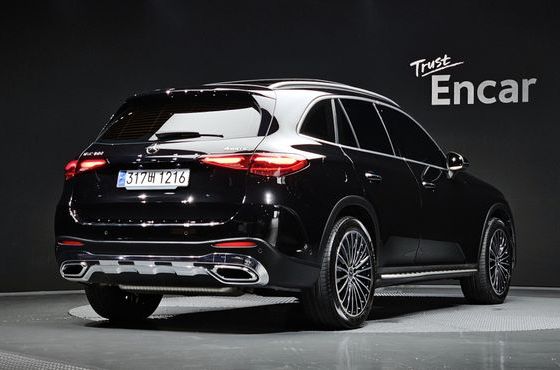 Mercedes-Benz GLC-Class GLC300 4MATIC AMG Line — пробег 34 962 км — фото 2 из 5