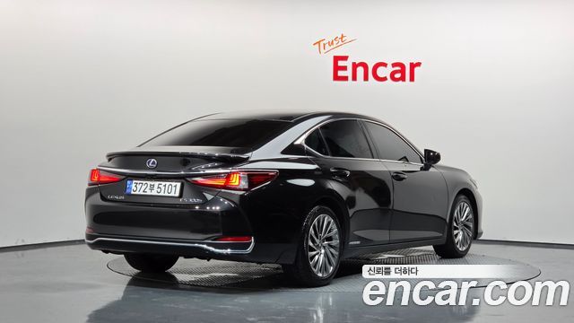 Lexus ES Executive — пробег 73 313 км — фото 2 из 5
