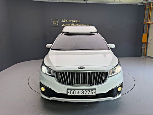 Kia Carnival Gasoline 9-seater Hi-Limousine Noblesse — пробег 210 259 км — фото 2 из 5