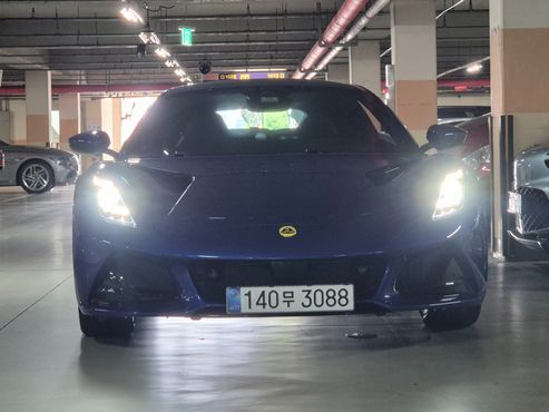 Lotus Emira 3.5 — пробег 200 км — фото 2 из 5