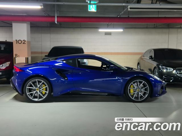 Lotus Emira 3.5 — пробег 200 км — фото 3 из 5