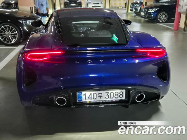 Lotus Emira 3.5 — пробег 200 км — фото 5 из 5