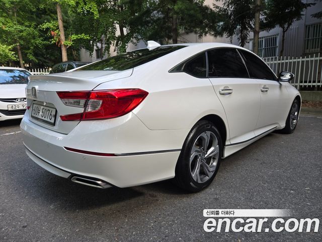 Honda Accord 1.5 Turbo — пробег 125 588 км — фото 4 из 5