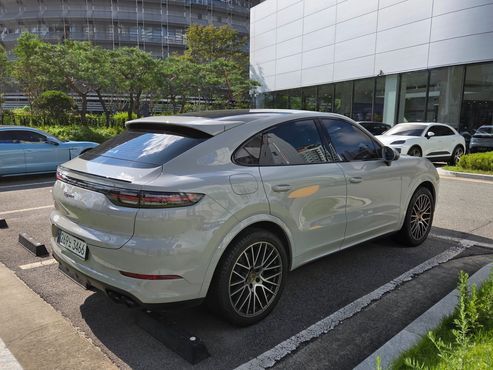 Porsche Cayenne 3.0 COUPE PLATINUM EDITION — пробег 14 700 км — фото 5 из 5