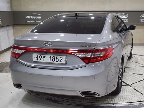 Hyundai Grandeur HG240 Luxury — пробег 114 821 км — фото 3 из 5