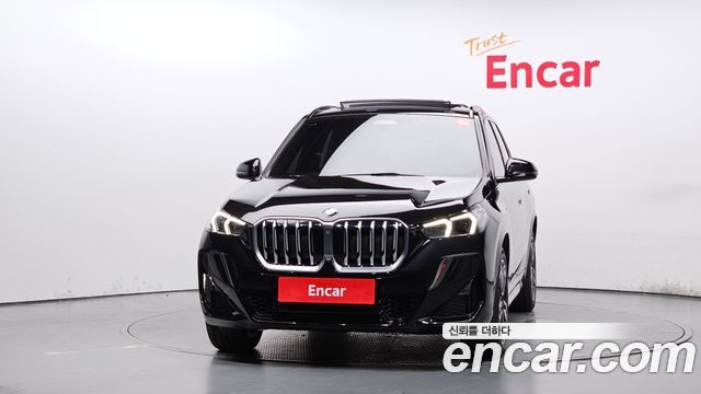 BMW X1 xDrive 20i M Sport — пробег 24 081 км — фото 3 из 5