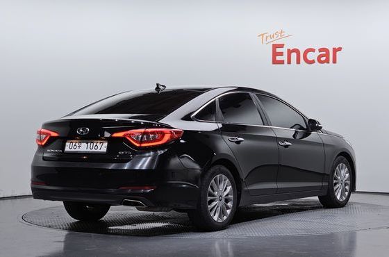 Hyundai Sonata 2.0 Smart Special — пробег 261 504 км — фото 2 из 5