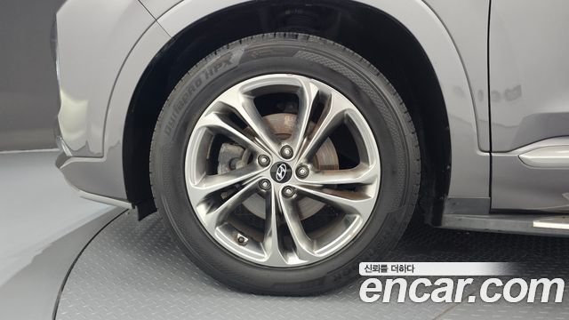 Hyundai Santafe Diesel 2,0 4WD Inspiration — пробег 95 959 км — фото 5 из 5