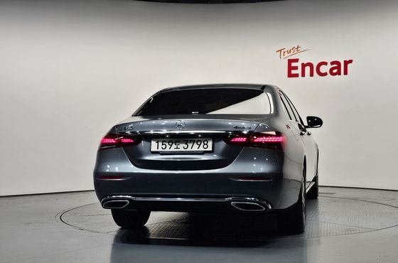 Mercedes-Benz E-Class E350 4MATIC Avantgarde — пробег 43 622 км — фото 4 из 5