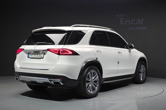 Mercedes-Benz GLE-Class GLE300d 4MATIC — пробег 136 229 км — фото 2 из 5