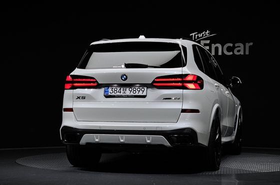 BMW X5 xDrive 40d M Sport Pro — пробег 4 081 км — фото 4 из 5
