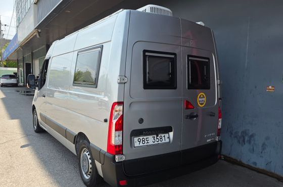 Renault (Samsung) Master Camping car — пробег 40 584 км — фото 2 из 5
