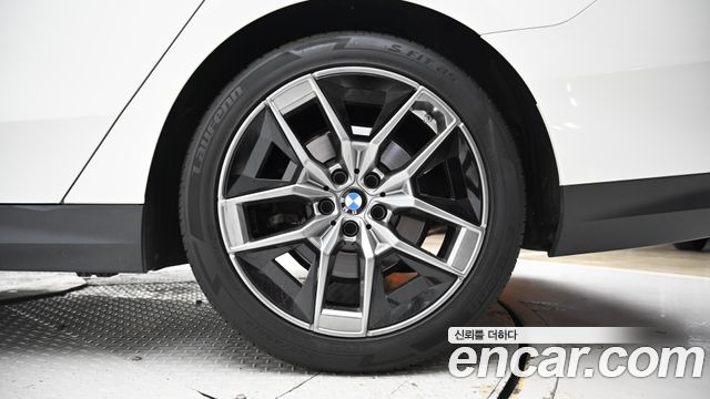 BMW 5-Series 530i xDrive — пробег 35 941 км — фото 5 из 5