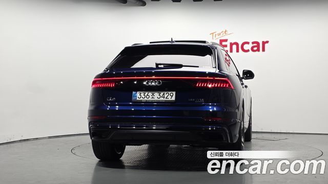 Audi Q8 55 TFSI Quattro Premium — пробег 19 320 км — фото 4 из 5