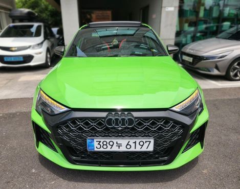 Audi RS3 2.5 TFSI Quattro Carbon Edition — пробег 10 500 км — фото 1 из 5