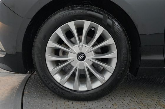 Hyundai Sonata 2.0 Smart — пробег 129 653 км — фото 5 из 5