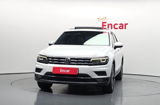 Volkswagen Tiguan 2.0 TDI Prestige — пробег 120 178 км — фото 3 из 5