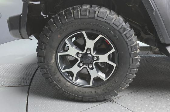 Jeep Wrangler 2.0 Rubicon Power Top 4Door — пробег 31 935 км — фото 5 из 5