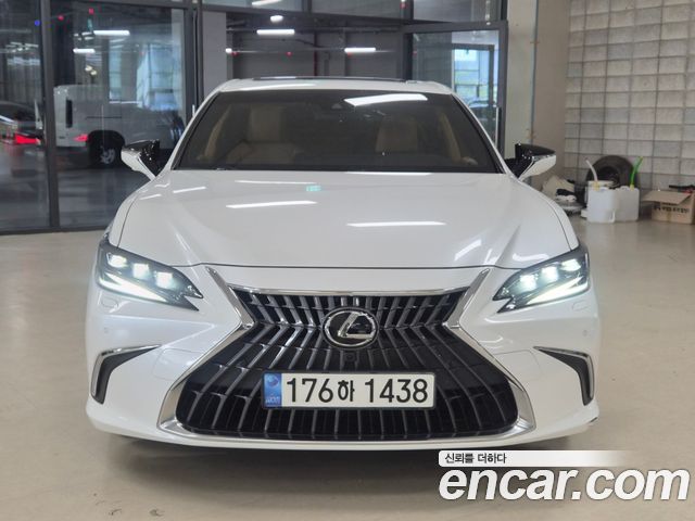 Lexus ES Executive — пробег 69 412 км — фото 1 из 5