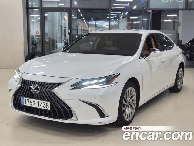 Lexus ES Executive — пробег 69 412 км — фото 2 из 5