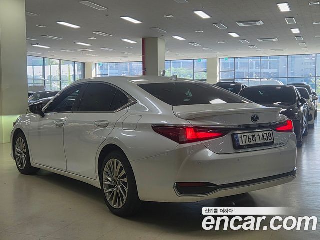 Lexus ES Executive — пробег 69 412 км — фото 5 из 5